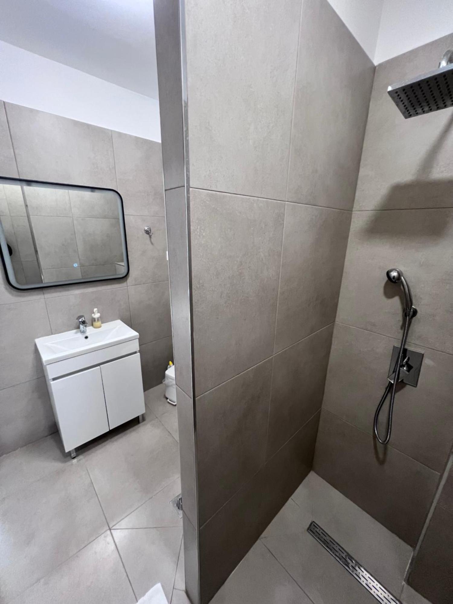 F Apartment Салоніки Екстер'єр фото