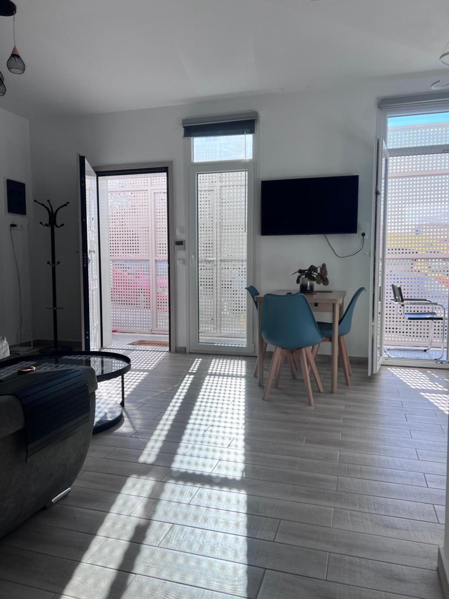 F Apartment Салоніки Екстер'єр фото